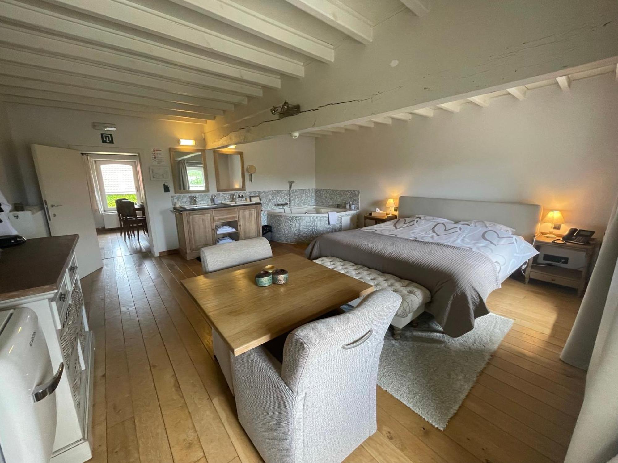 De Verborgen Parel B&B Borgloon Exteriör bild
