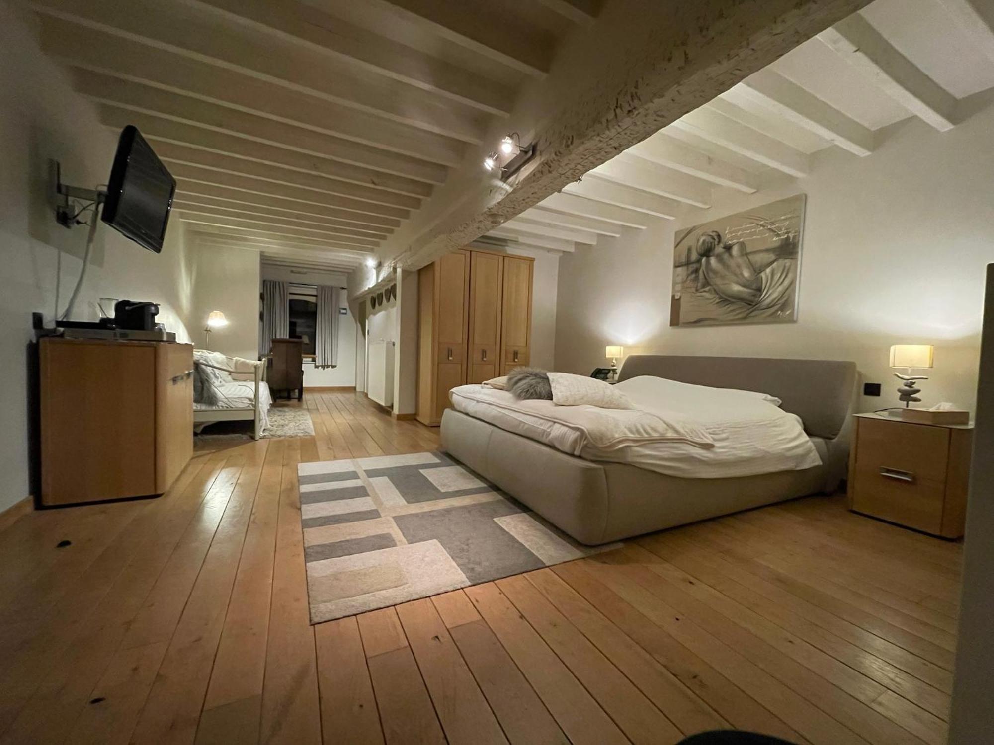 De Verborgen Parel B&B Borgloon Exteriör bild